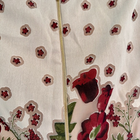 Gabby Skye Floral Red/Cream Dress - Picture 7 of 8